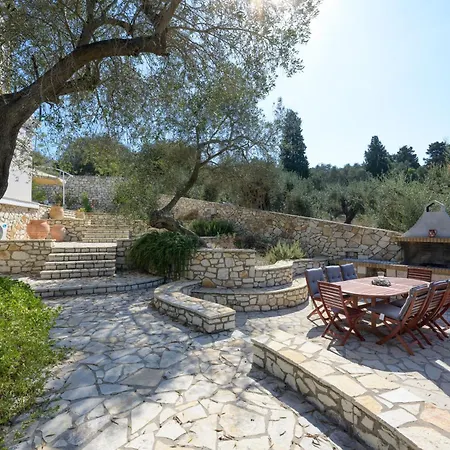 Bougarini Haven Family Rock Pool Oasis Villa