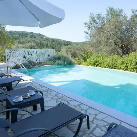 Bougarini Haven Family Rock Pool Oasis Villa Ieromonachos
