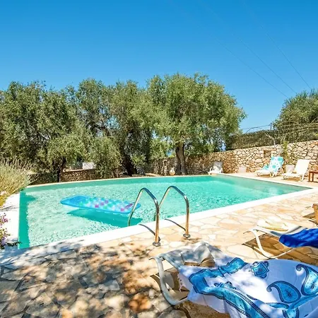 Bougarini Haven Family Rock Pool Oasis Villa *
